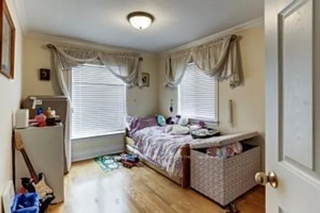 Additional image 25 of 109 Cayuga Ave