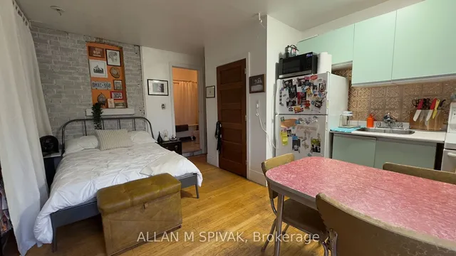 Additional image 19 of 1505 Dupont St