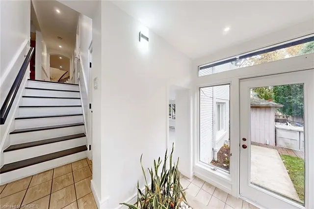 Additional image 30 of 34 Maple Ave