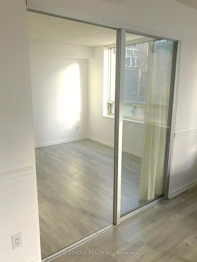 Additional image 7 of 633 Bay St Unit 511