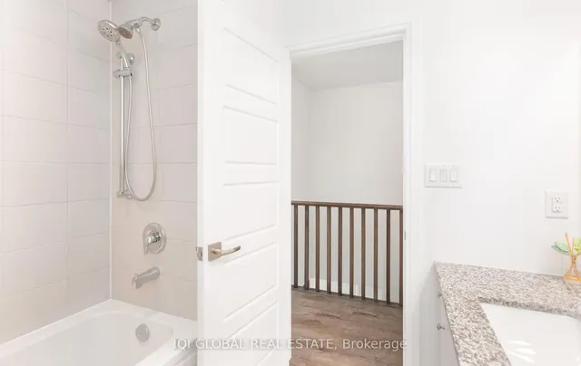 Additional image 31 of 1736 Thames Circ