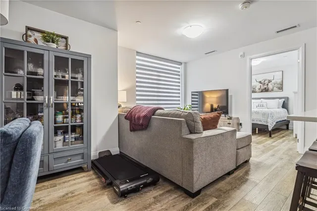 Additional image 17 of 1 Redfern Avenue Ave Unit 220