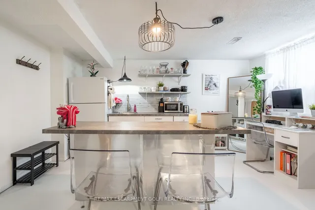 Additional image 16 of 51 LEGGETT Cres