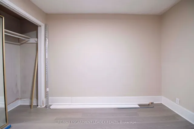 Additional image 8 of 417 King St