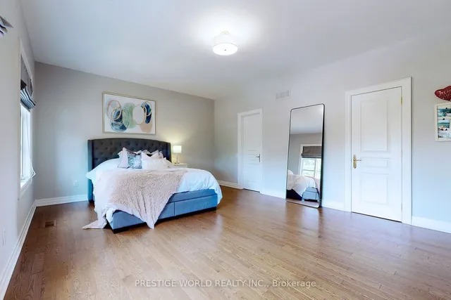 Additional image 24 of 37 Rollscourt Dr