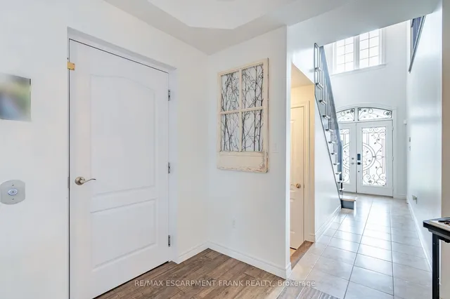 Additional image 8 of 19 HAZELTON Ave