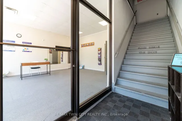 Additional image 18 of 608 Upper James St