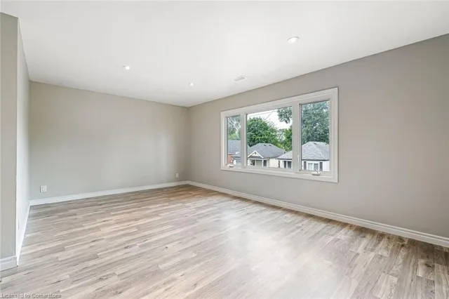 Additional image 22 of 100 Park Row Row