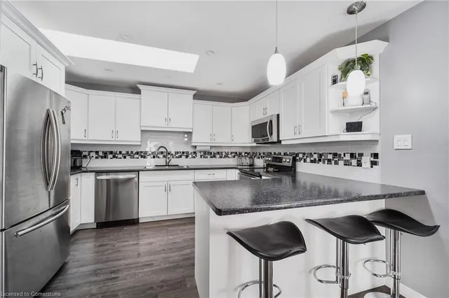 Additional image 11 of 8 Muscot Dr