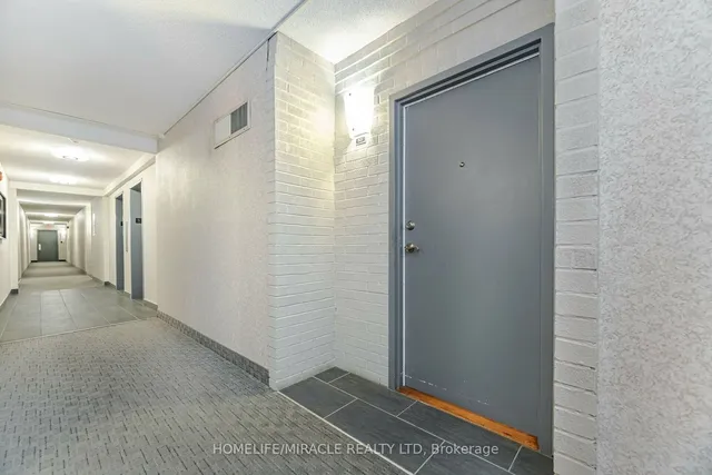 Additional image 31 of 1964 Main St Unit 501