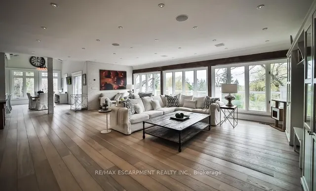 Additional image 6 of 4028 Millar Cres