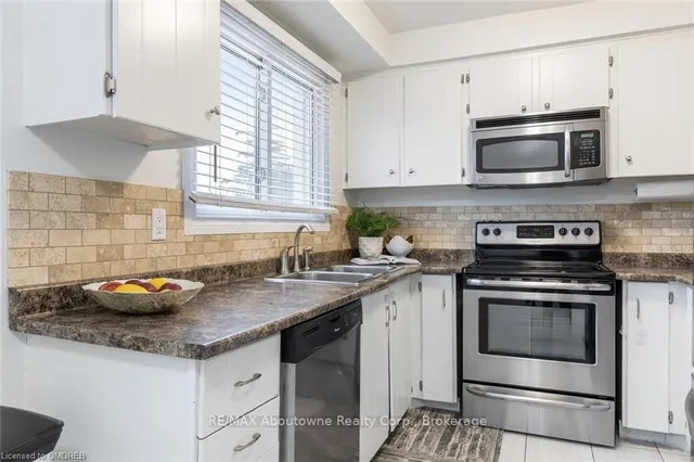 Additional image 16 of 11 HARRISFORD St Unit 100