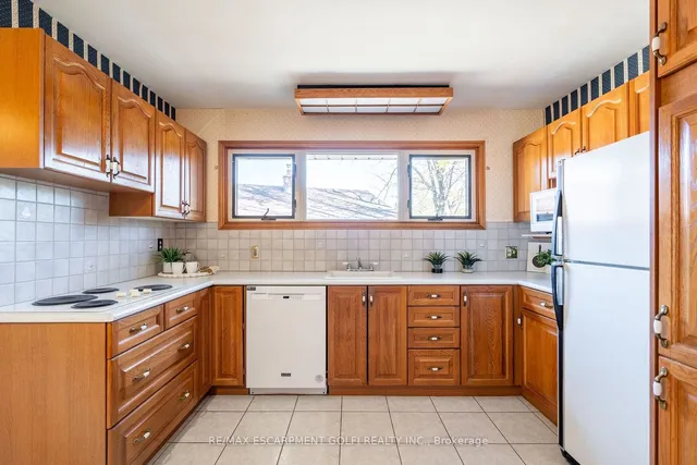 Additional image 8 of 9 Thomson Crt