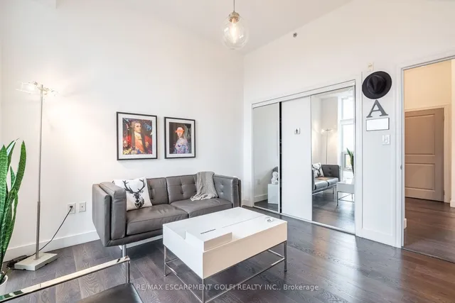 Additional image 21 of 90 Charlton Ave Unit 806