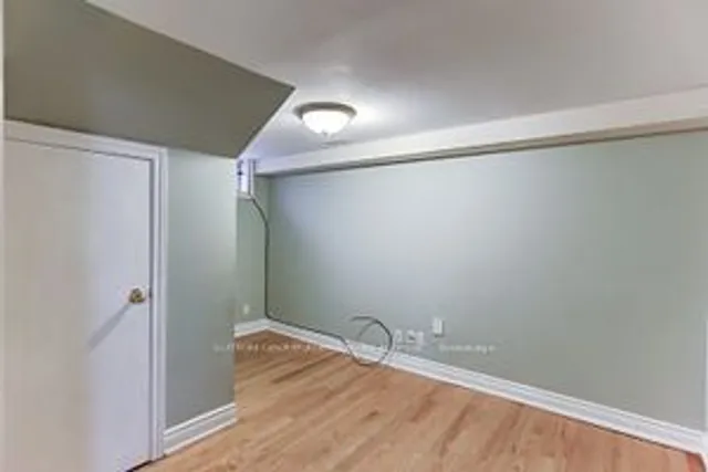 Additional image 26 of 109 Cayuga Ave