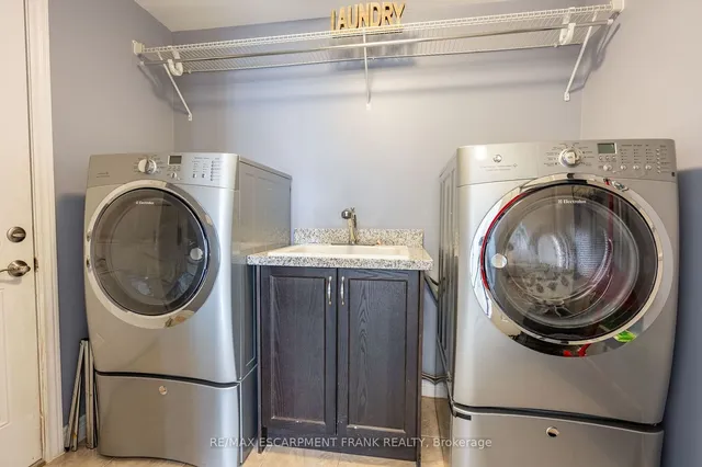 Additional image 16 of 19 HAZELTON Ave