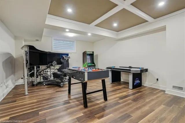 Additional image 40 of 166 Concession St