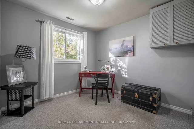 Additional image 23 of 329 MARGARET Ave