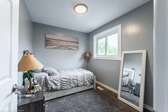 Additional image 8 of 30 Larch St