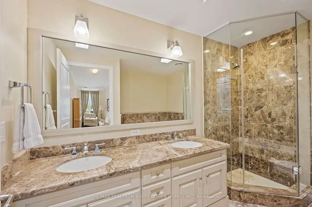 Additional image 31 of 21 Burkebrook Pl Unit 407