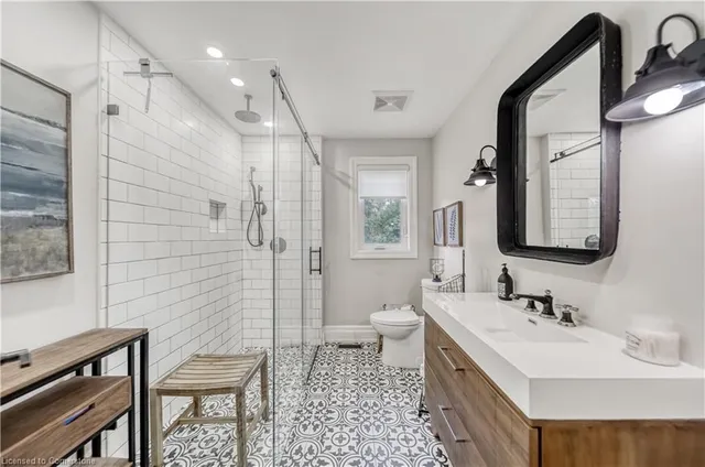 Additional image 45 of 7038 Guelph Line