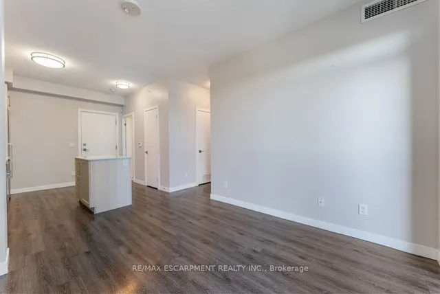 Additional image 5 of 2087 Fairview St Unit 1301
