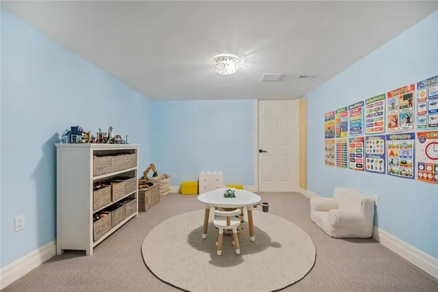 Additional image 31 of 2005 PARKLANE Cres