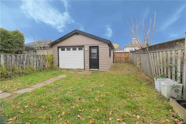 Additional image 21 of 30 Graham Ave