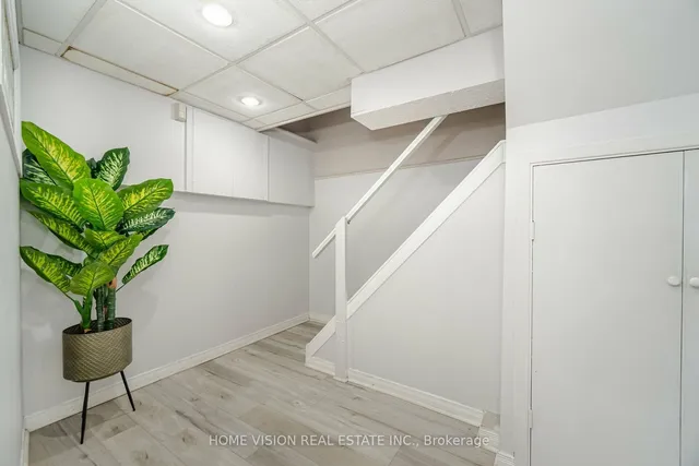 Additional image 17 of 524 East 16th St