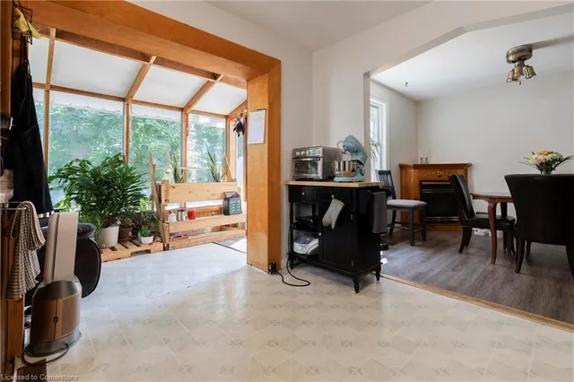 Additional image 12 of 62 Alma St