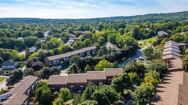 Additional image 47 of 89 Larraine Ave