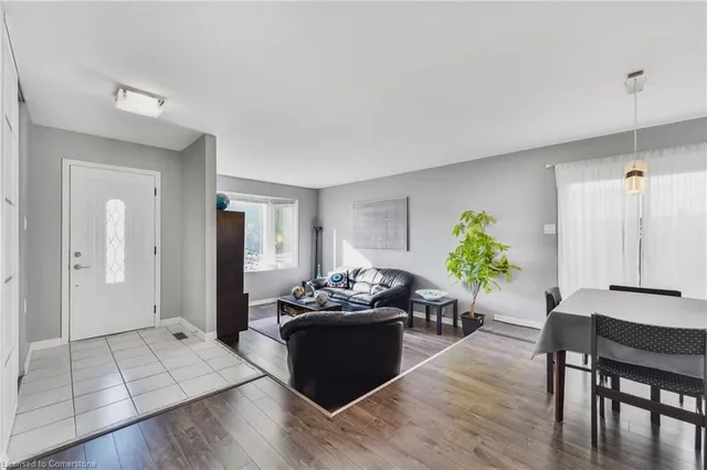 Additional image 7 of 8 Muscot Dr