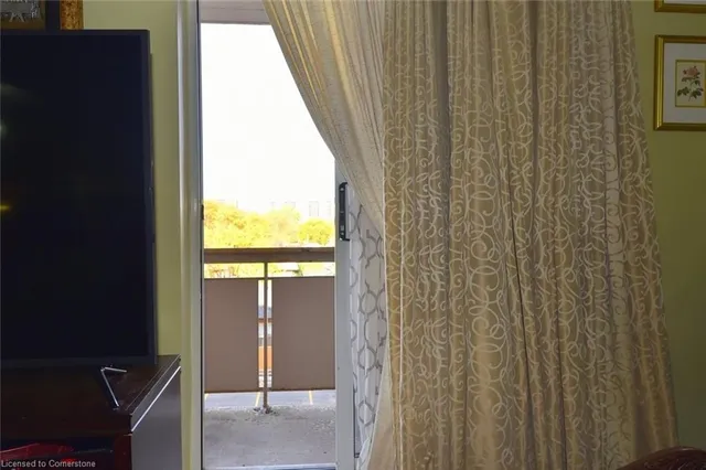 Additional image 6 of 851 Queenston Rd Unit 408