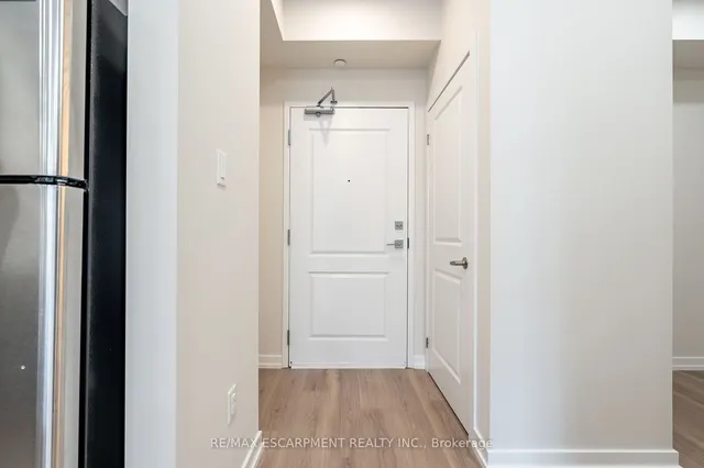 Additional image 6 of 125 Shoreview Pl Unit 205