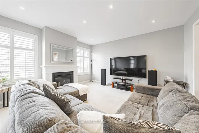 Additional image 15 of 51 Narbonne Cres