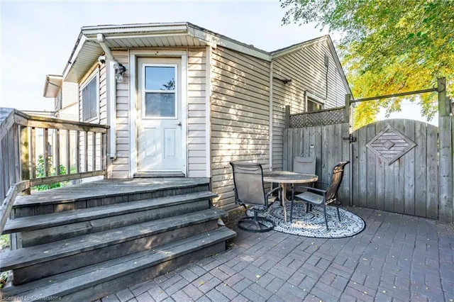 Additional image 23 of 11 Holly Ave