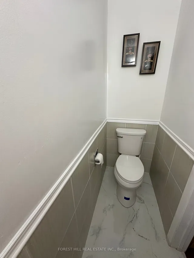 Additional image 17 of 28 Thorny Vineway