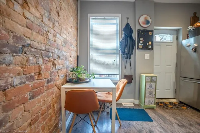 Additional image 26 of 165 Emerald St