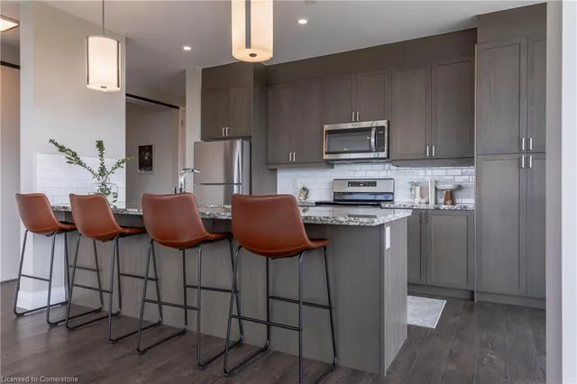 Additional image 20 of 101 Locke St Unit 504