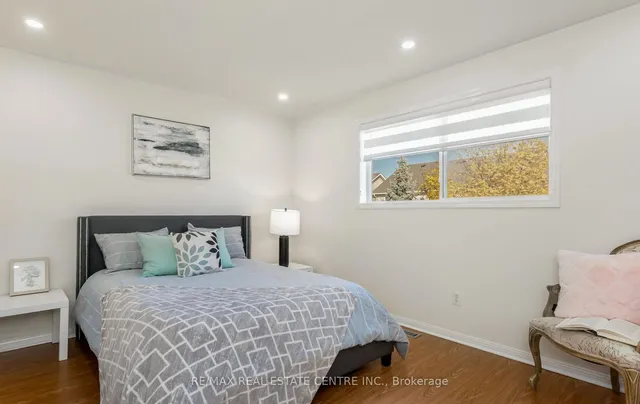 Additional image 21 of 1096 Barclay Circ