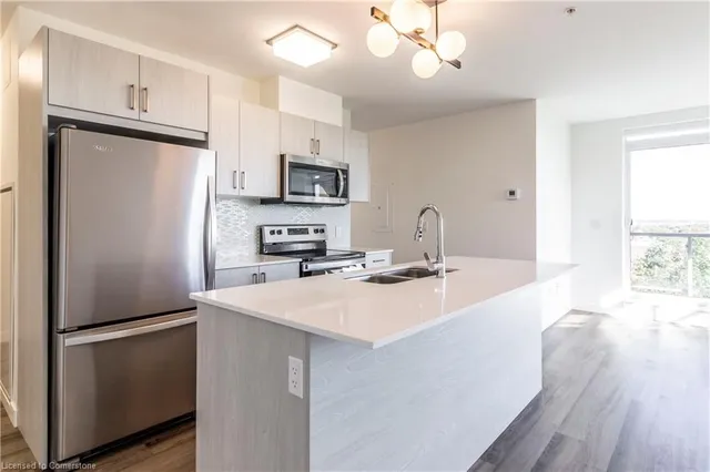 Additional image 15 of 479 Charlton Ave Unit 404