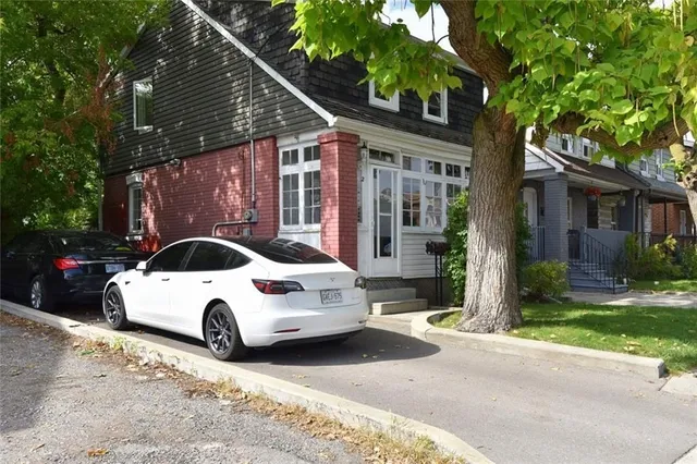 Additional image 29 of 2 WATT Ave