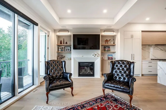 Additional image 10 of 11 Church St