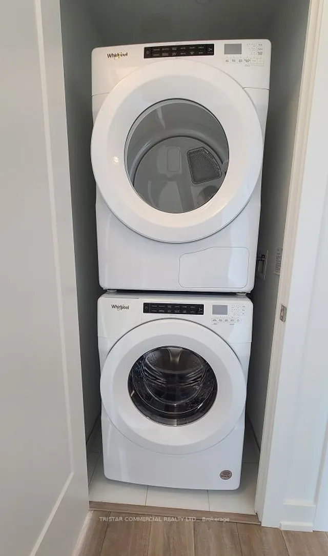 Additional image 13 of 30 Inn On The Park Dr Unit 3910