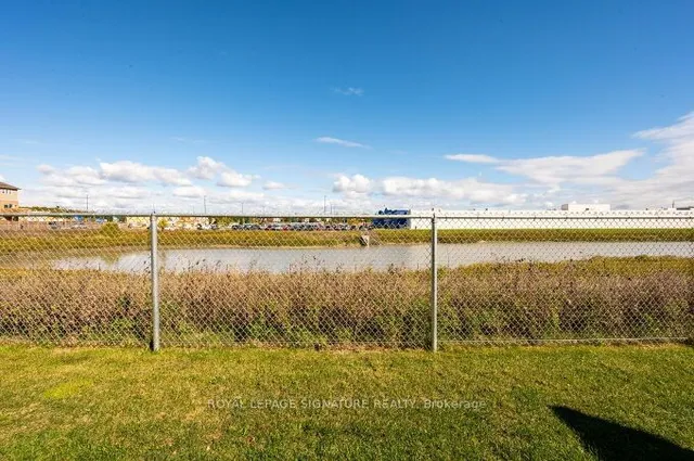 Additional image 37 of 114 Laguna Village Cres