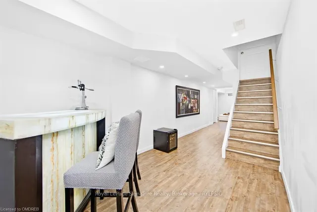 Additional image 18 of 5056 NEW St Unit 21