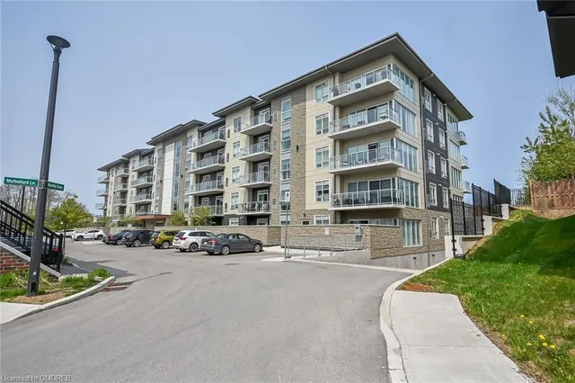 Primary image of 16 Markle Cres Unit 303
