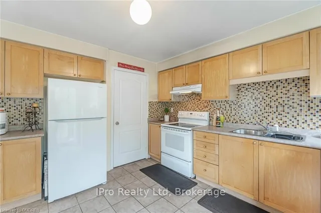 Additional image 24 of 675 THOMPSON Rd