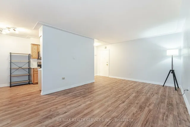 Additional image 8 of 11 Woodman Dr Unit 203