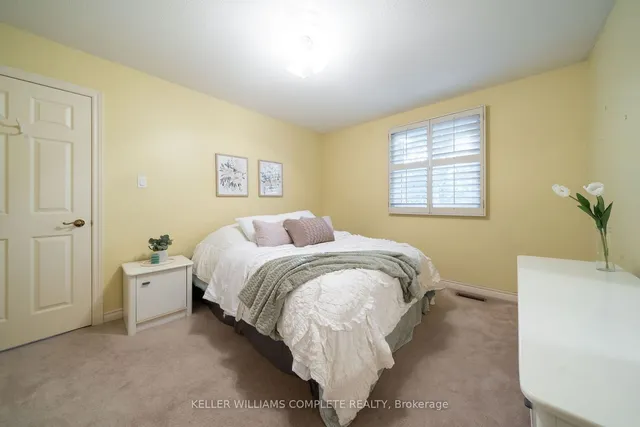 Additional image 17 of 230 Meadowbrook Dr Unit 6